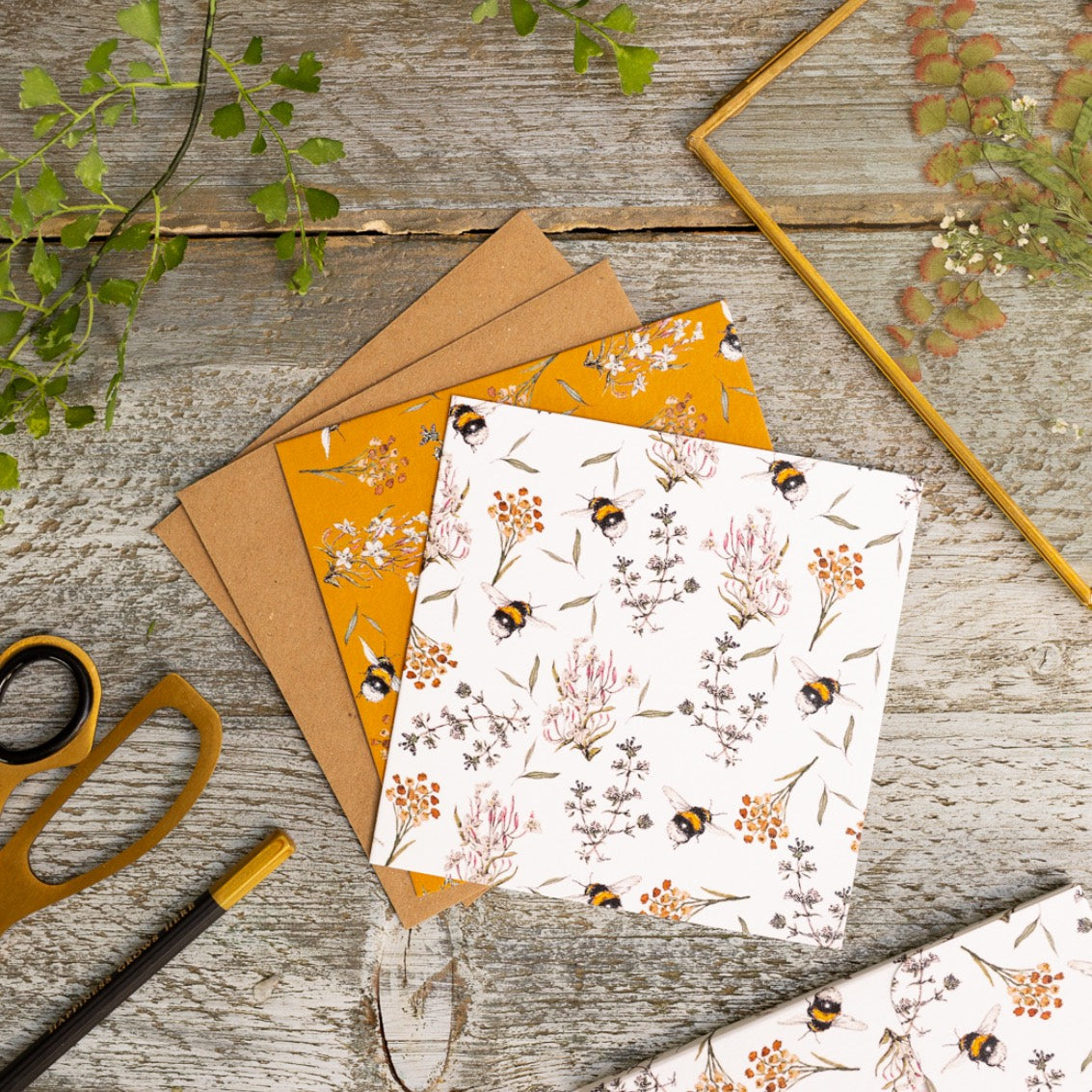 Bee & Honeysuckle Duo Notecard Wallet