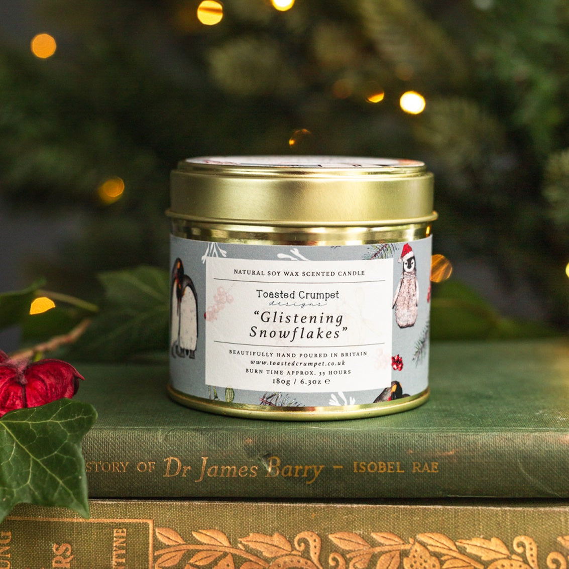 Glistening Snowflakes Candle in a Matt Gold Tin