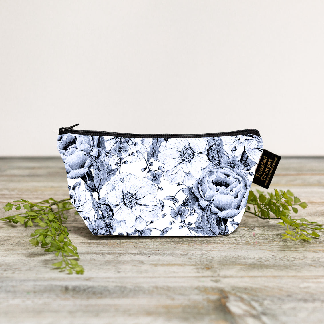 NEW! Chateau (Jardin) Makeup Bag (available for dispatch from Jan 2026)