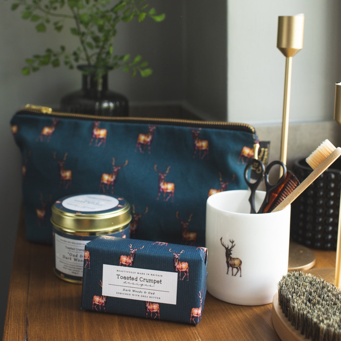 Dark Woods & Oud Soap