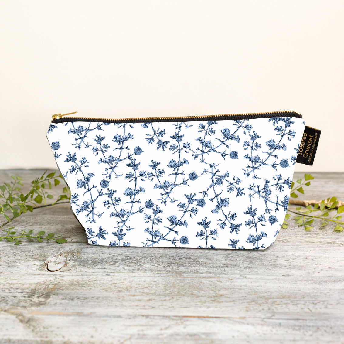 NEW! Chateau (Botanique) Wash Bag (available for dispatch from Jan 2026)
