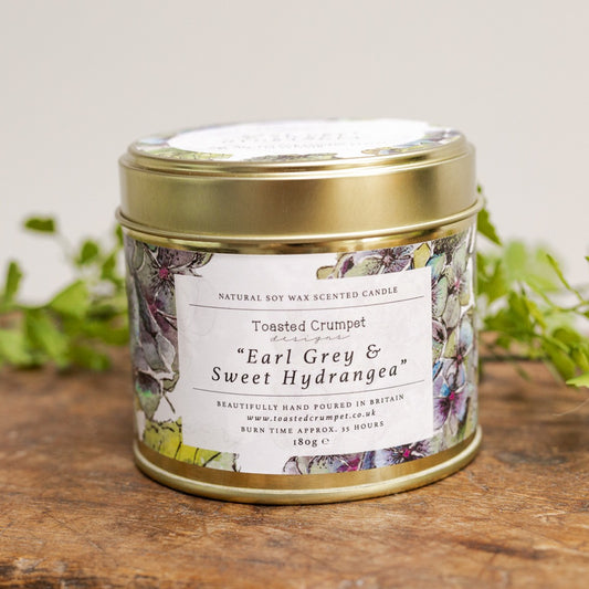 Earl Grey & Sweet Hydrangea Candle in a Matt Gold Tin