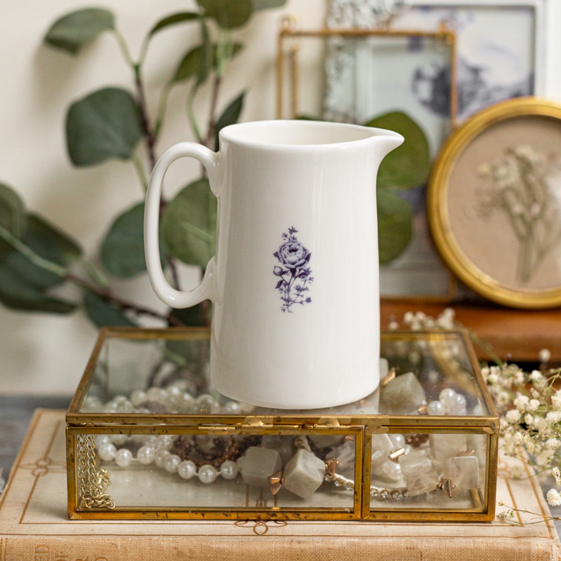 NEW! Chateau Half Pint Jug in Gift Box