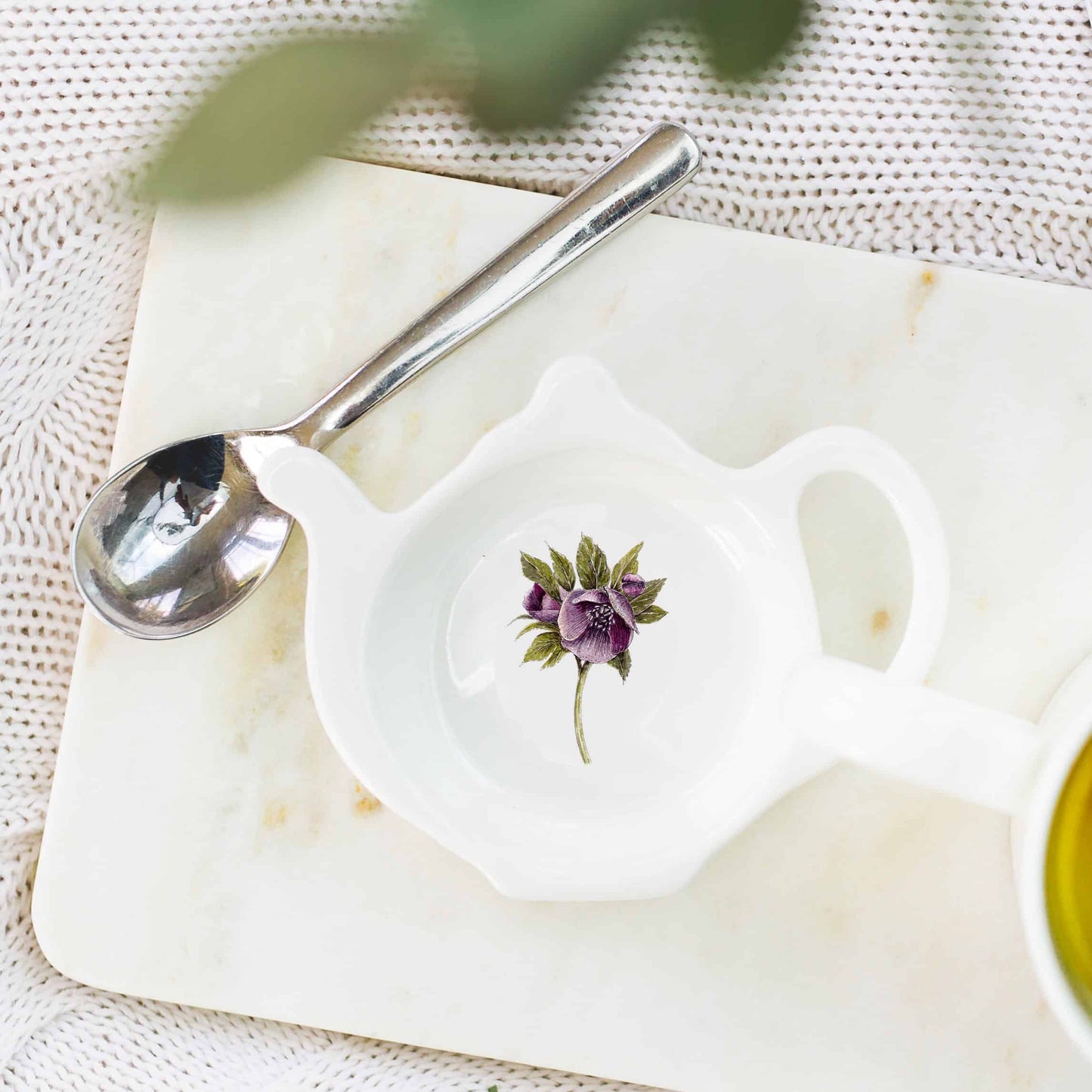 Hellebore Teabag Tidy in a Gift Box
