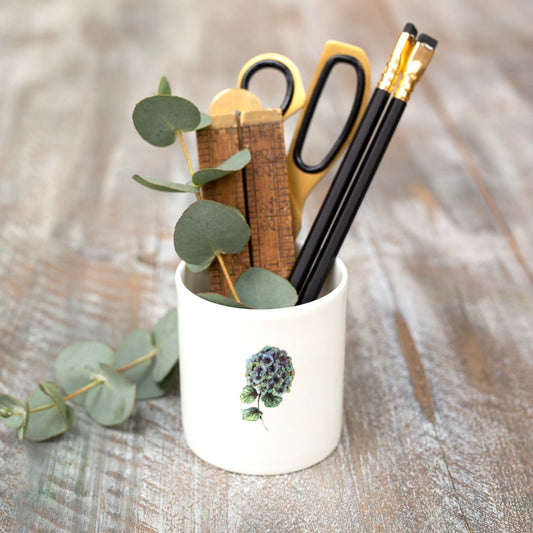 Hydrangea Fine Bone China Pot in a Gift Box