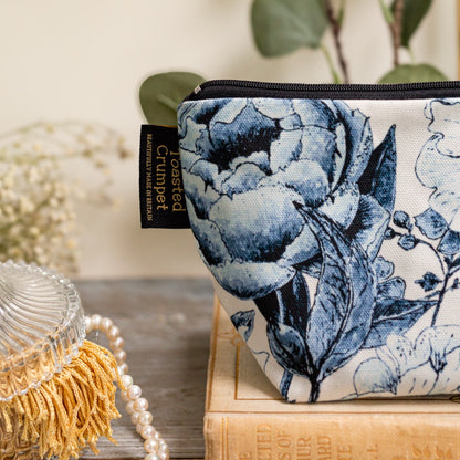 NEW! Chateau (Jardin) Makeup Bag