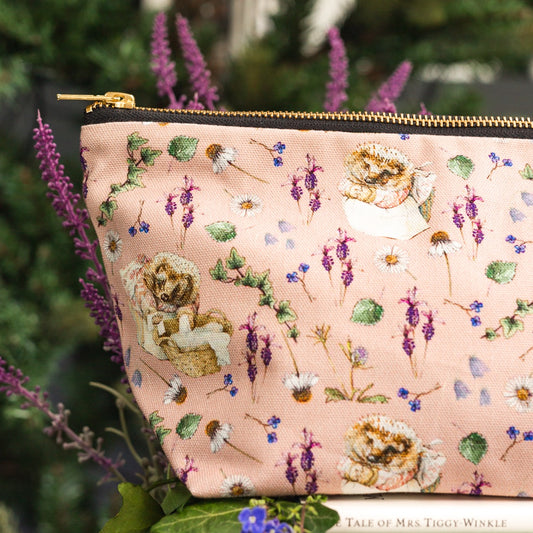 Mrs. Tiggy-Winkle "Lavender & Linens" Wash Bag