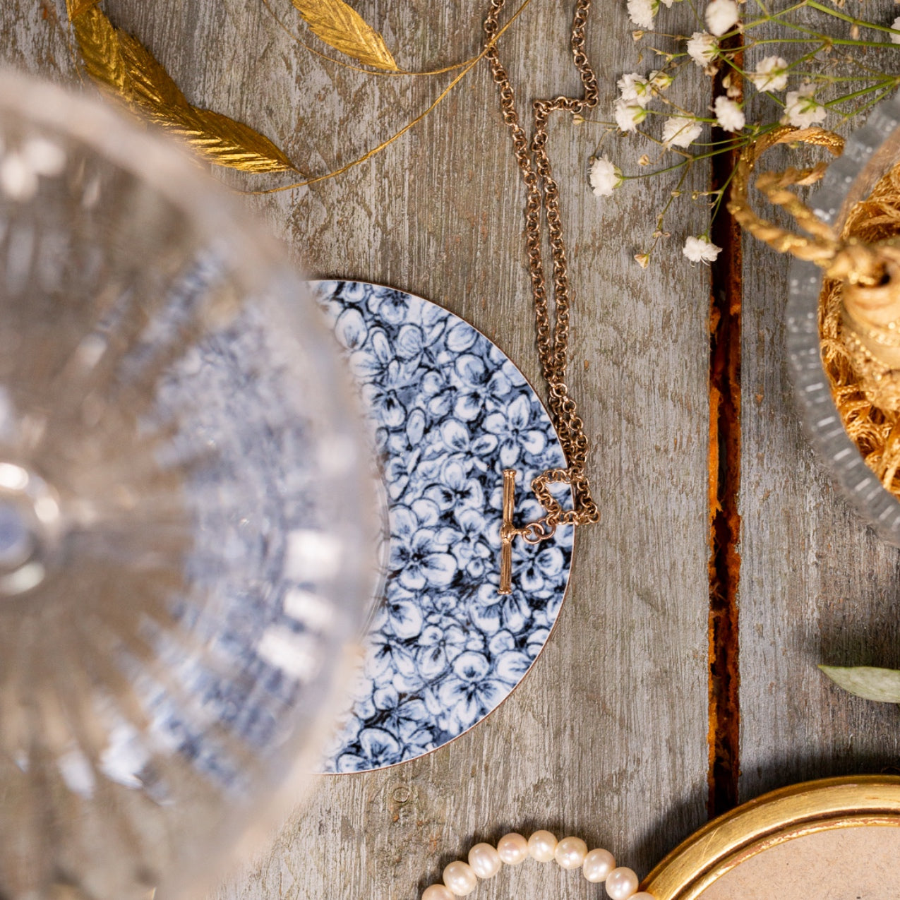 NEW! Chateau (Hydrangea) Round Coaster